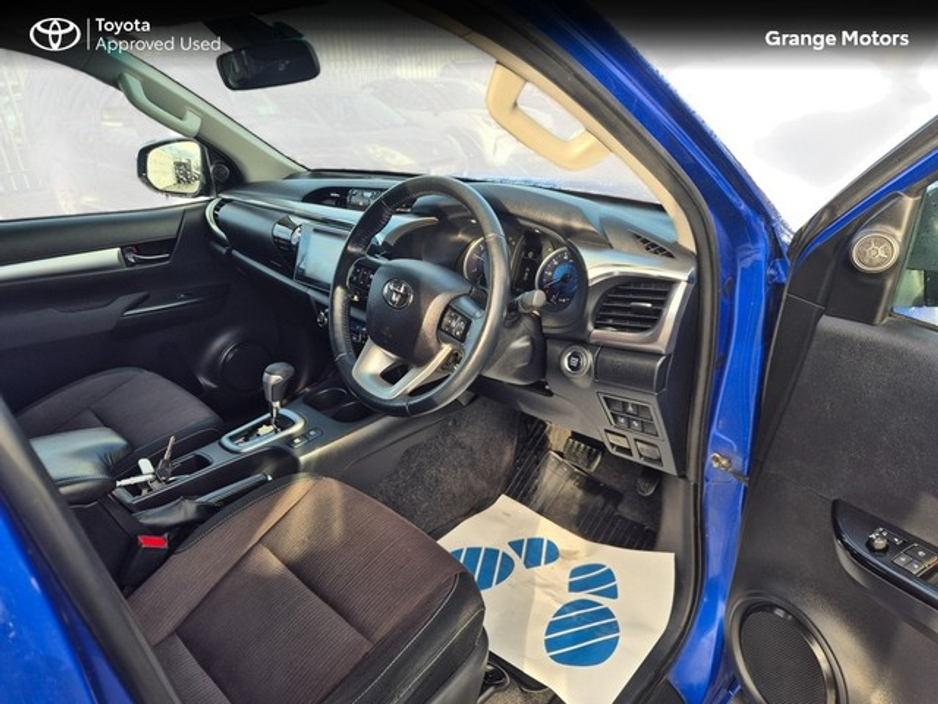 2018 Toyota Hilux - image 10