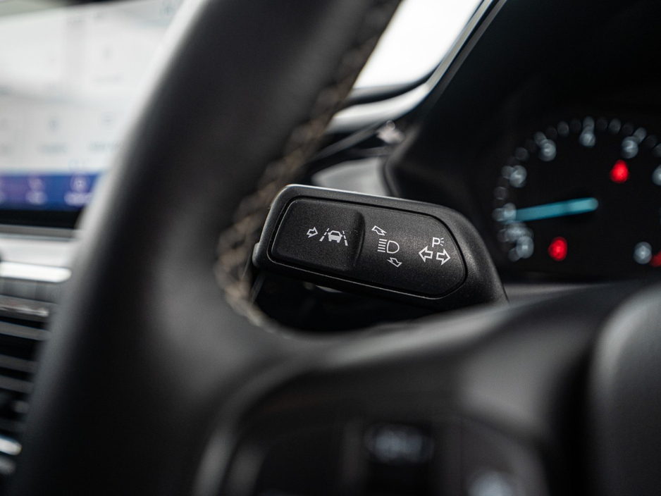 2020 Ford Fiesta - image 23