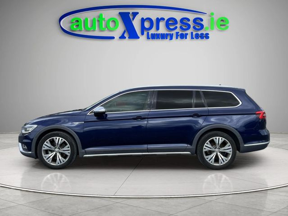 2019 Volkswagen Passat - image 7