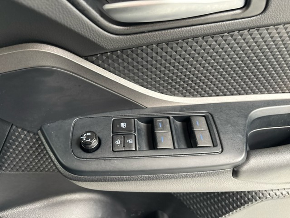 2023 Toyota C-HR - image 16