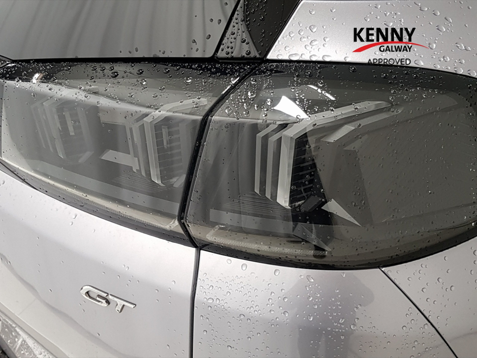 2024 Peugeot 5008 - image 17