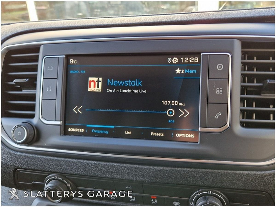 2024 Peugeot Expert - image 12