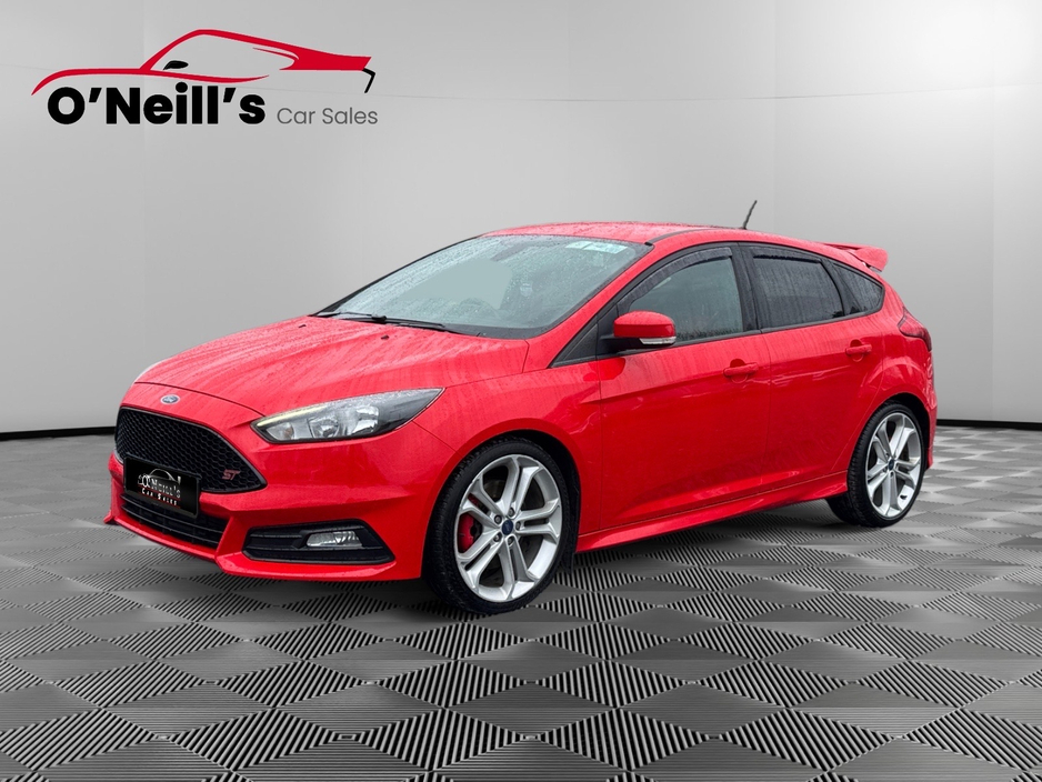 2018 Ford Focus - image 5