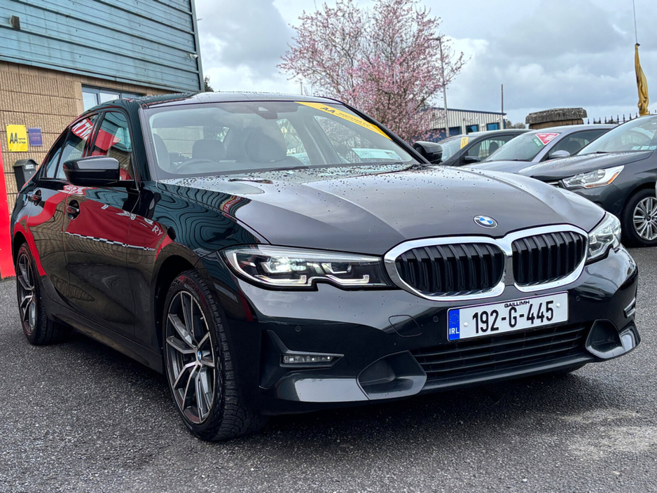 2019 BMW 3 Series - image 4