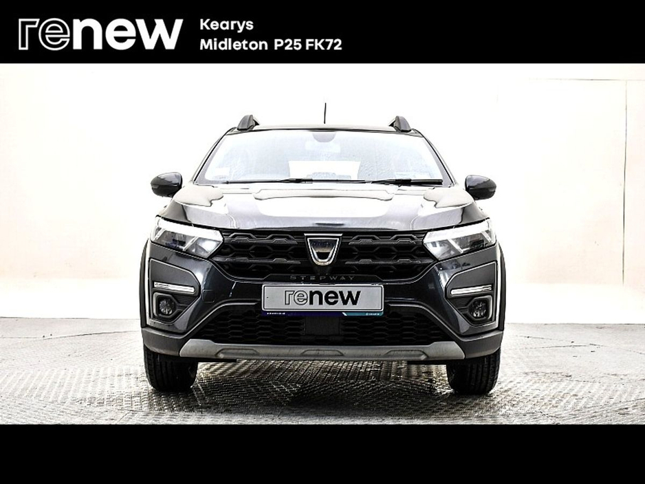 2022 Dacia Sandero Stepway - image 8