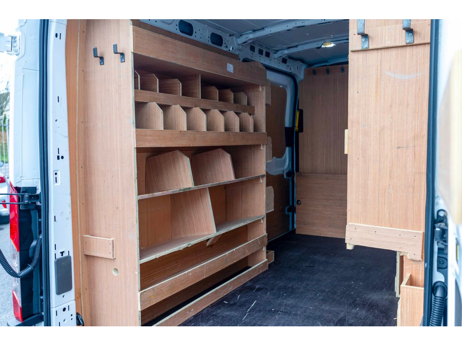 2021 Ford Transit - image 19