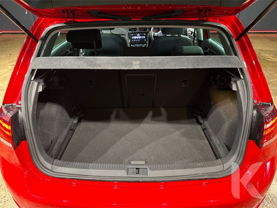 2018 Volkswagen Golf - image 11