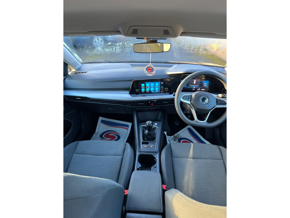 2022 Volkswagen Golf 2.0 TDI 115HP €24,950