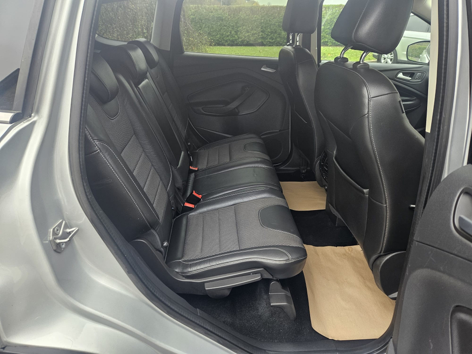 2016 Ford Kuga - image 15