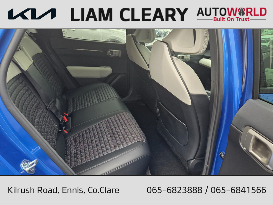 2025 Kia EV4 - image 9