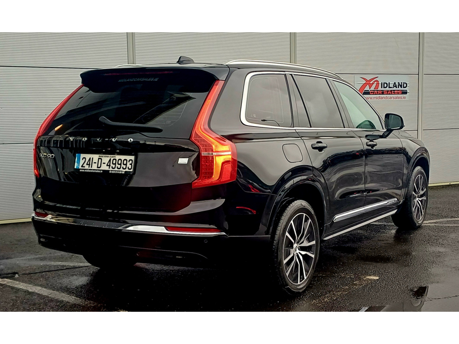 2024 Volvo XC90 - image 14