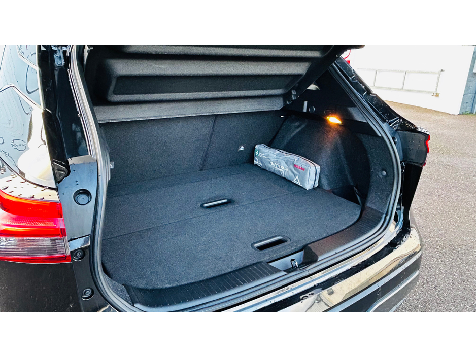 2023 Nissan Qashqai REVERSE CAMERA + REAR PARK SENSORS €27,995