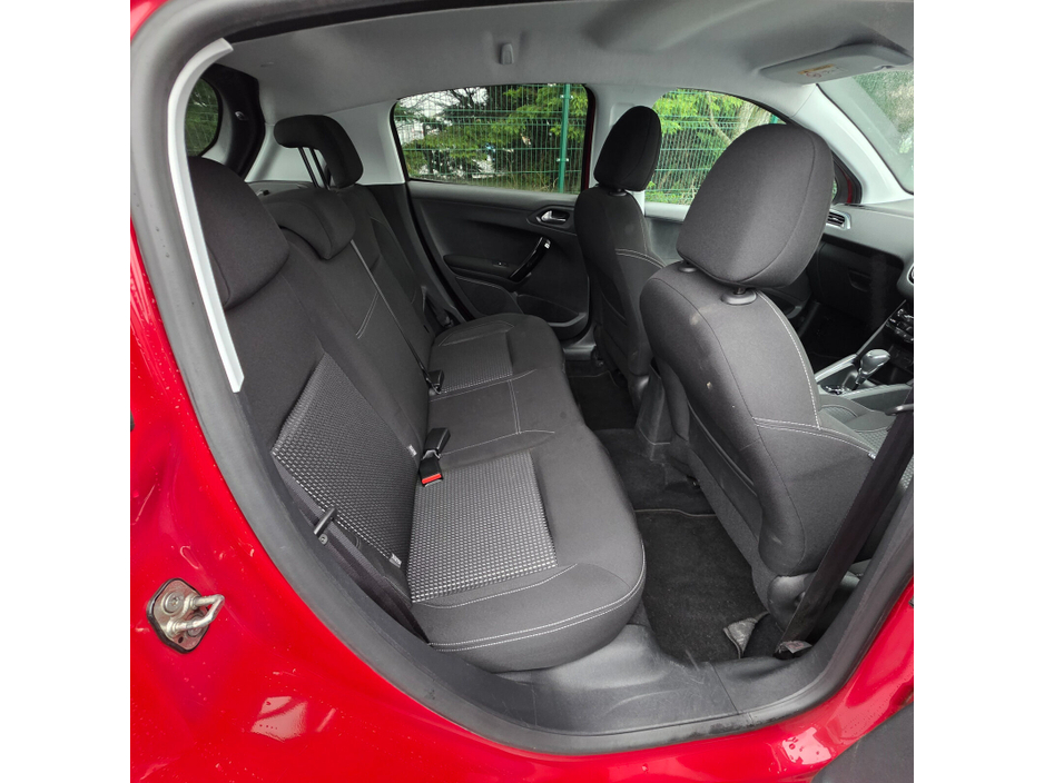 2017 Peugeot 208 1.2 PureTech 68bhp Access 3 dr €11,450