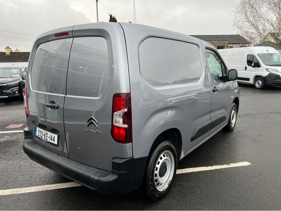 2023 Citroen Berlingo LX BLUEHDI 100 MWB (Price ex vat) €13,950