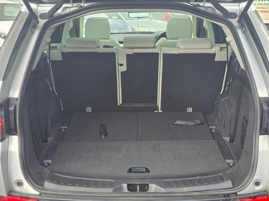 2020 Land Rover Discovery Sport - image 22