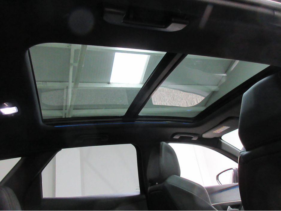 2018 Peugeot 3008 - image 9