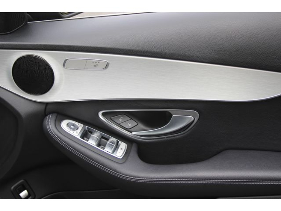 2018 Mercedes-Benz C Class - image 23