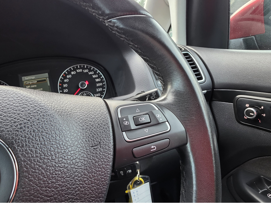 2013 Volkswagen Touran 1.4 TSI HIGHLINE EDITION 7 SEATER ALLOYS SIMI DEALER - SPECIALISING IN IMPORTS OF GERMAN AUTOMATIC HI SPEC CARS