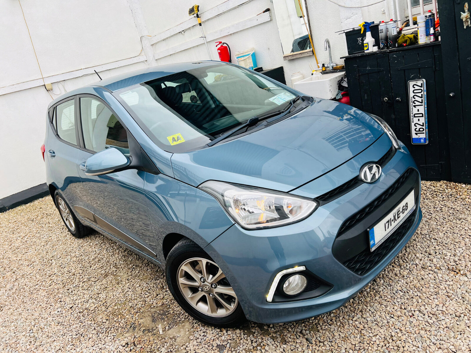 2017 Hyundai i10 - image 12