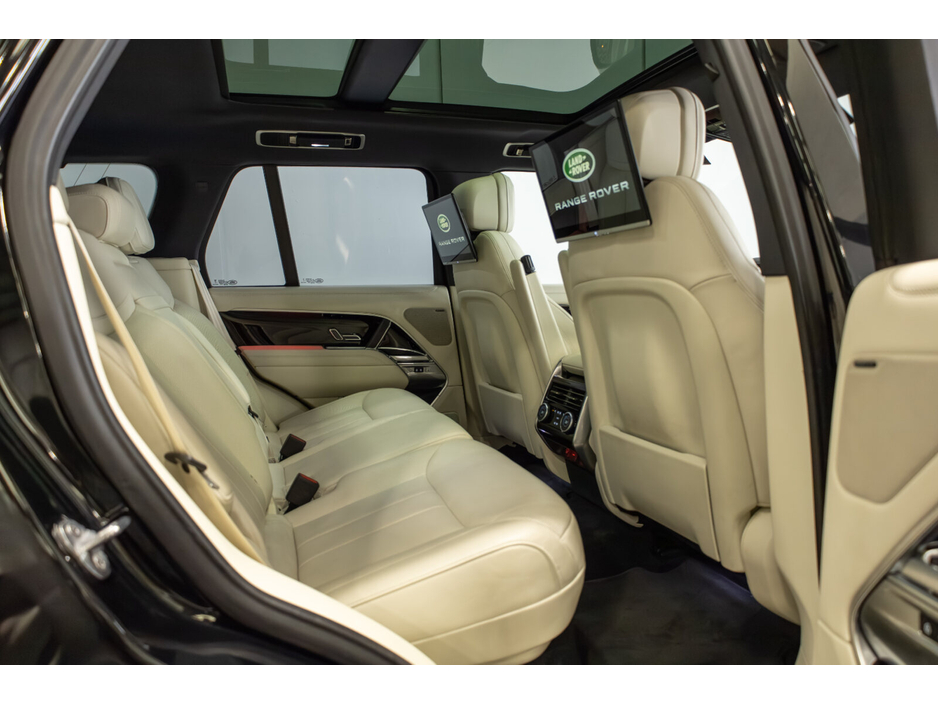 2023 Land Rover Range Rover - image 12