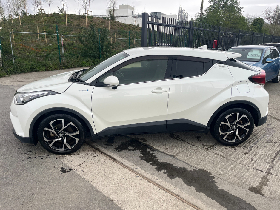 2018 Toyota C-HR - image 4