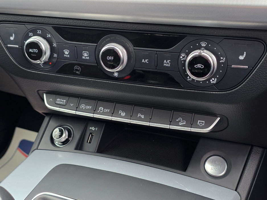 2018 Audi Q5 2.0TDI 150 SE €25,990