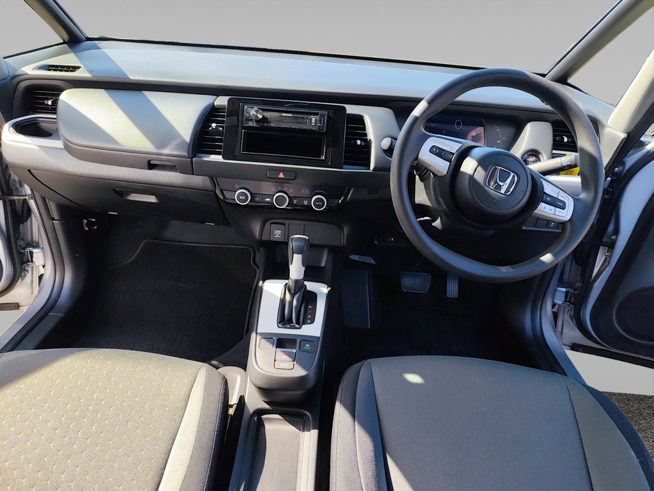 2020 Honda Fit - image 10