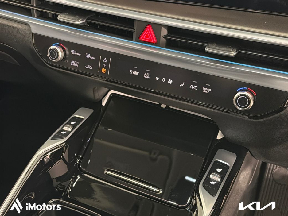 2026 Kia Sorento - image 25