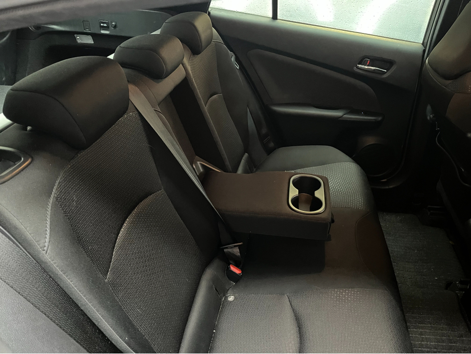 2022 Toyota Prius €21950 2022 TOYOTA PRIUS S 1.8 AUTOMATIC / CRUISE CONTROL / REVERSE CAMERA AND MORE €21,950