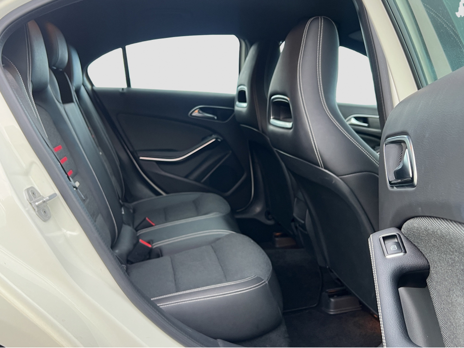 2017 Mercedes-Benz A Class 2017 Mercedes-Benz A-Class A180 Sport Automatic €16,750