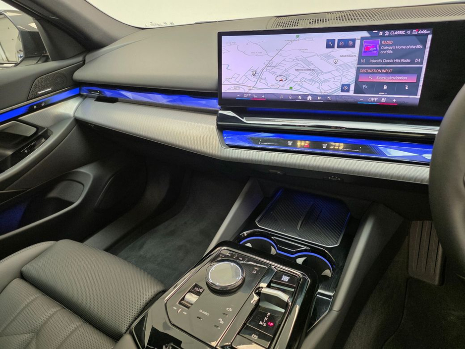 2025 BMW 5 Series - image 12