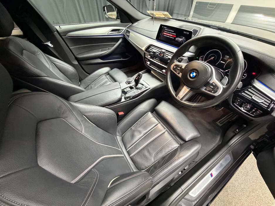 2019 BMW 5 Series - image 21