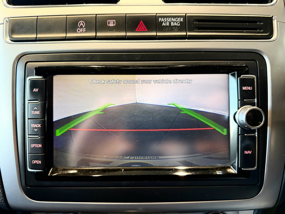 2017 Volkswagen Polo - image 13