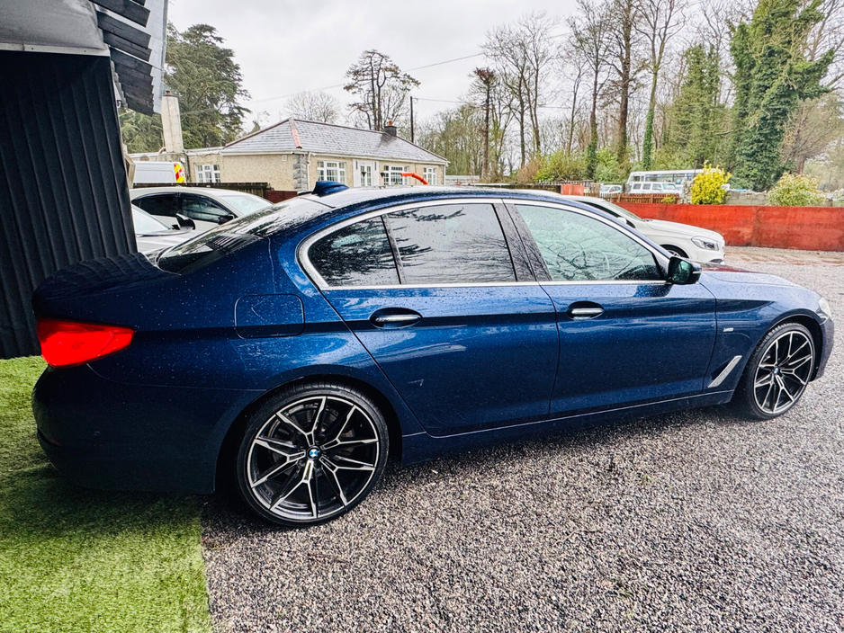 2018 BMW 5 Series - image 27