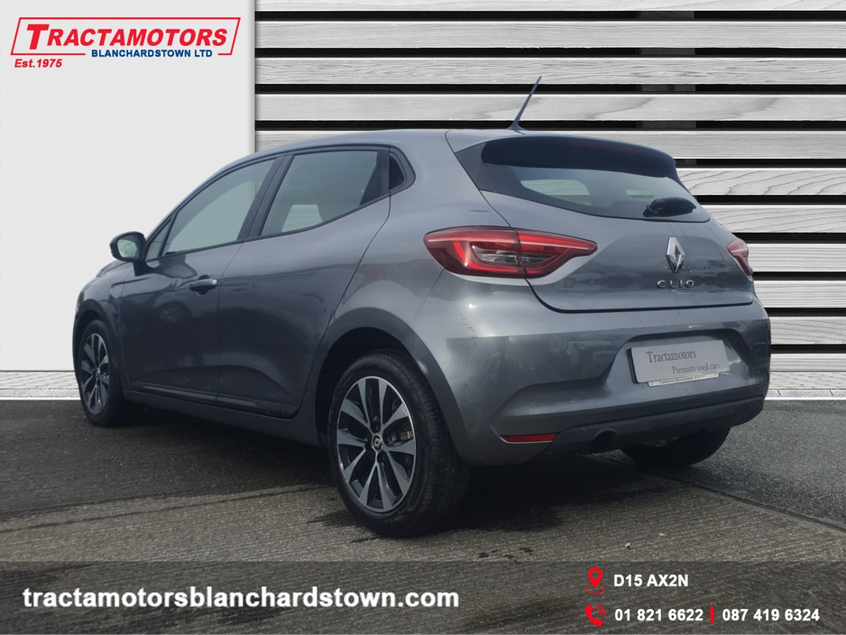 2023 Renault Clio - image 14