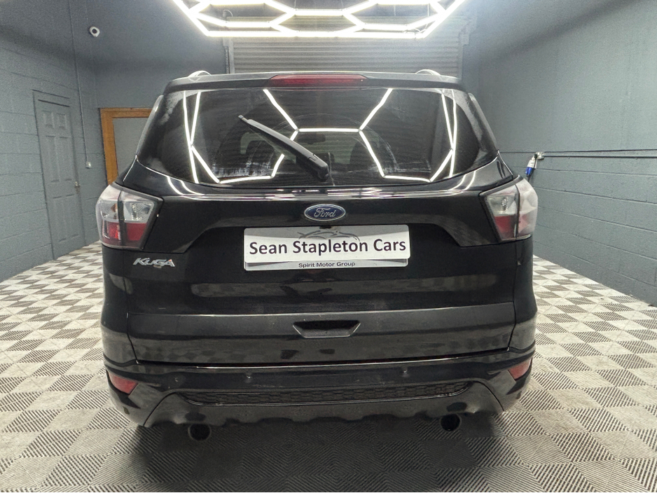 2018 Ford Kuga 1.5 TDCI 120PS FW FWD 4DR ST-LINE €18,500