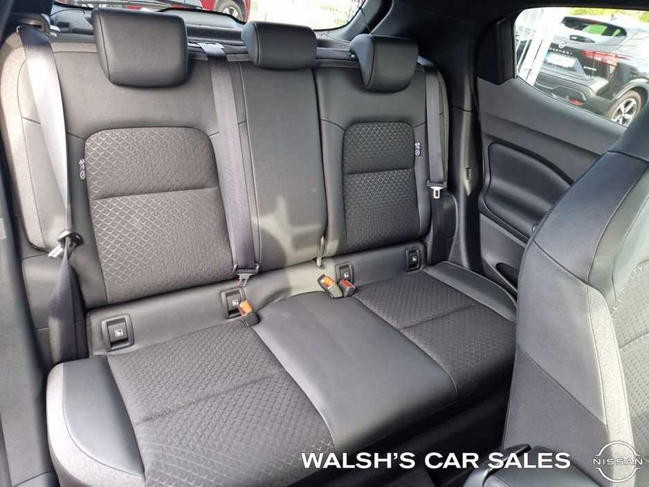 2025 Nissan Juke 1.6 HYB SV Premium MY24 1 €35,950