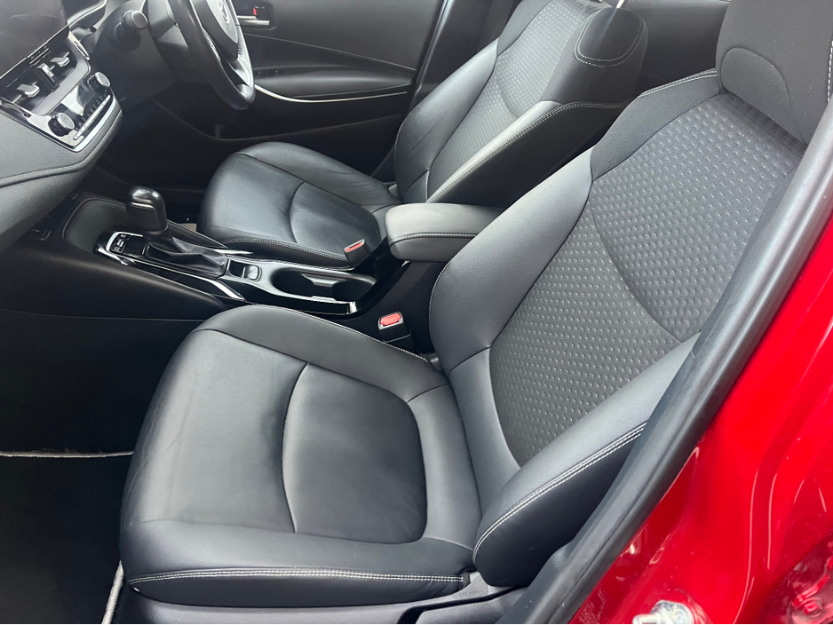 2023 Toyota Corolla - image 14