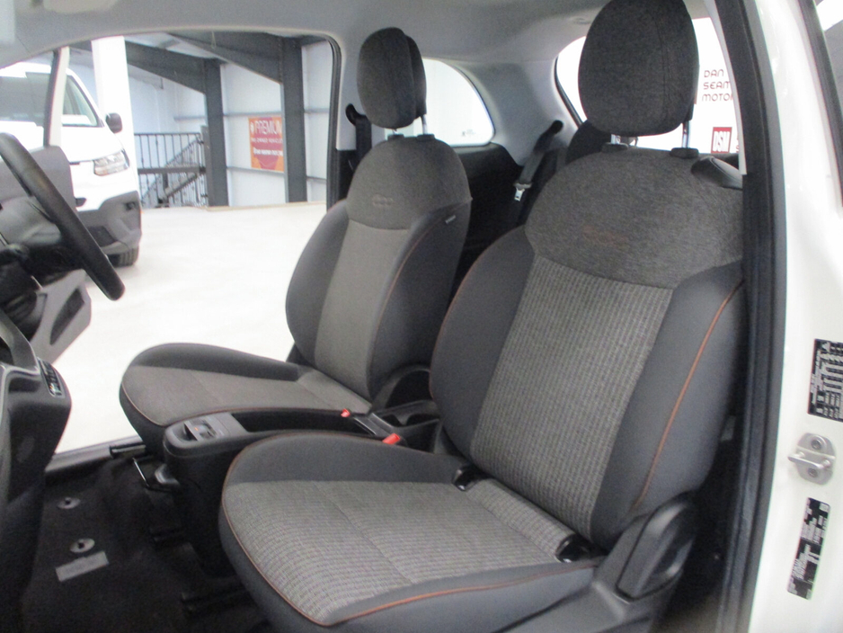 2023 Fiat 500 - image 13