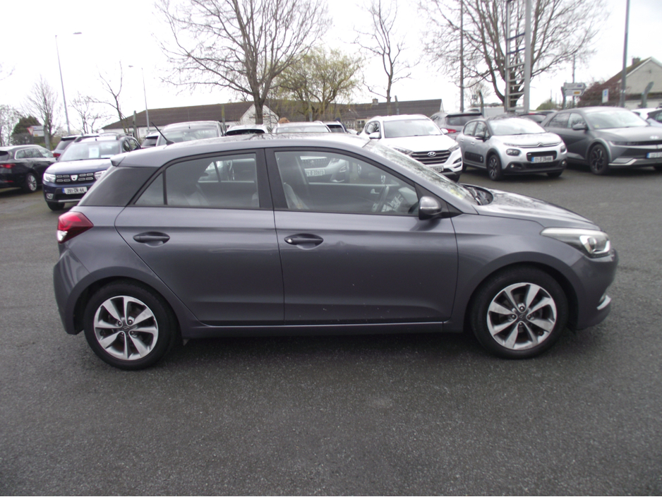 2016 Hyundai i20 - image 2