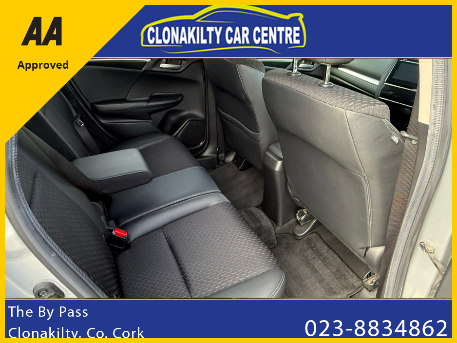 2014 Honda Fit - image 12