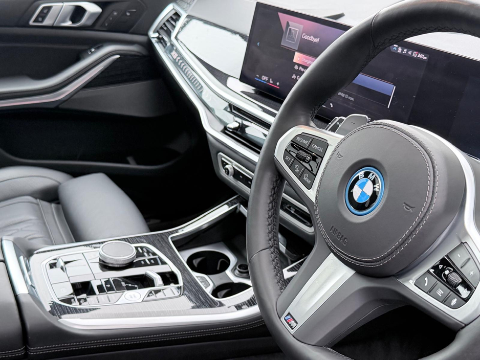 2024 BMW X5 - image 16