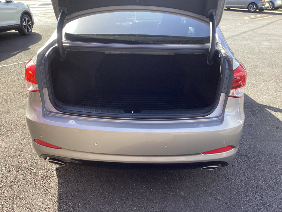 2016 Hyundai i40 - image 17