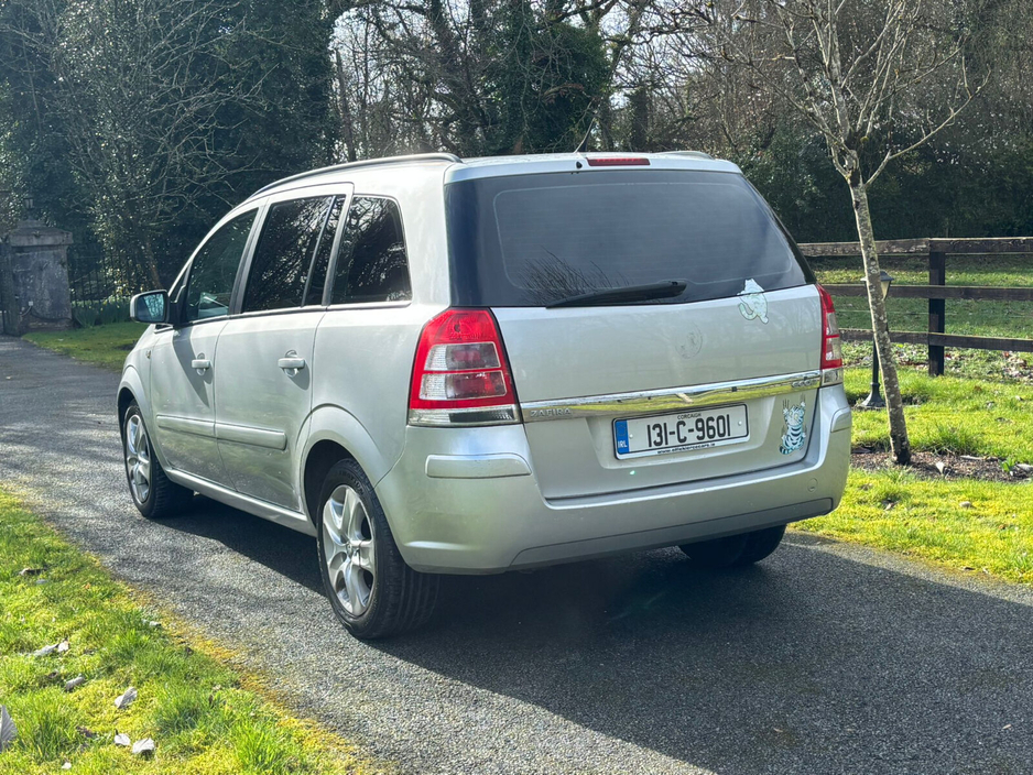 2013 Vauxhall Zafira - image 6