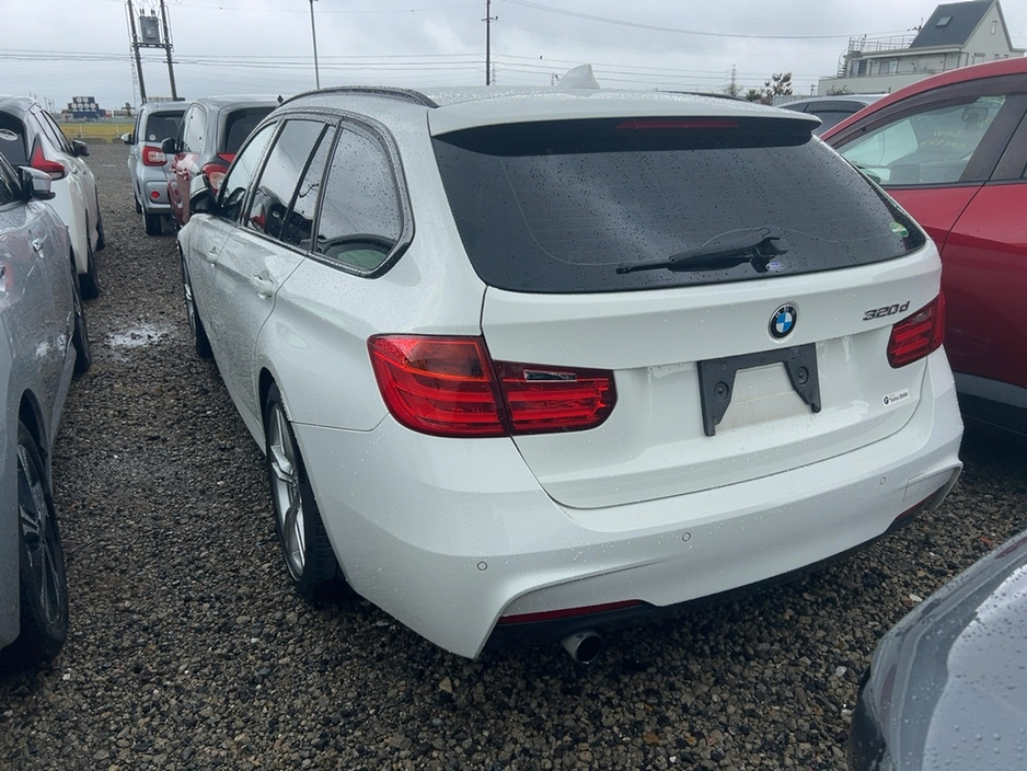 2015 BMW 3 Series M-SPORT 320D TOURING 2.0 DIESEL AUTOMATIC.
