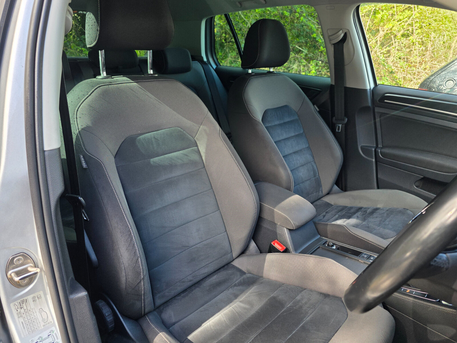 2016 Volkswagen Golf - image 15