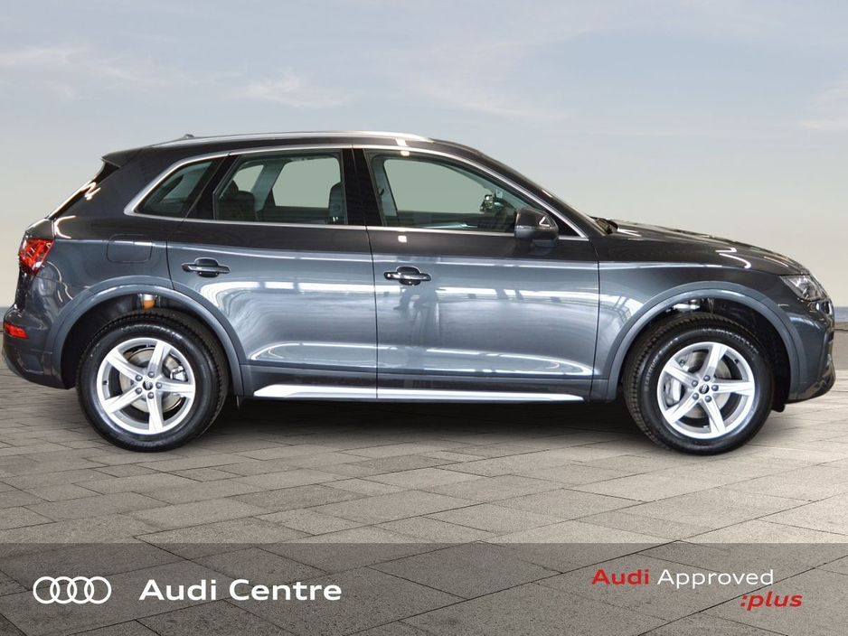 2023 Audi Q5 50 TFSI-e 299HP S tronic quattro SE €53,499