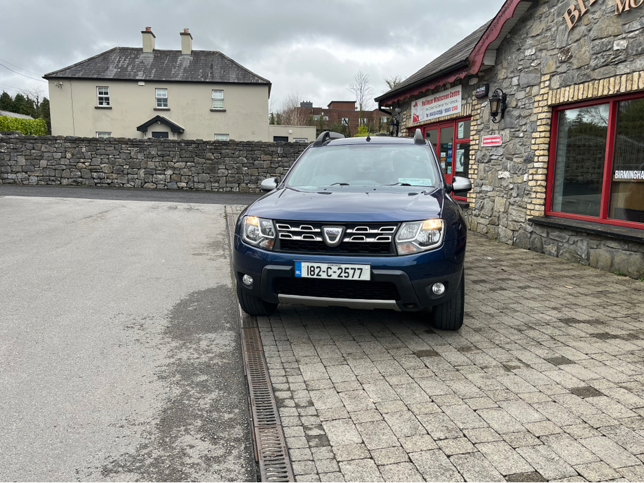 2018 Dacia Duster - image 2