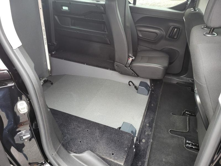 2023 Citroen Berlingo - image 16