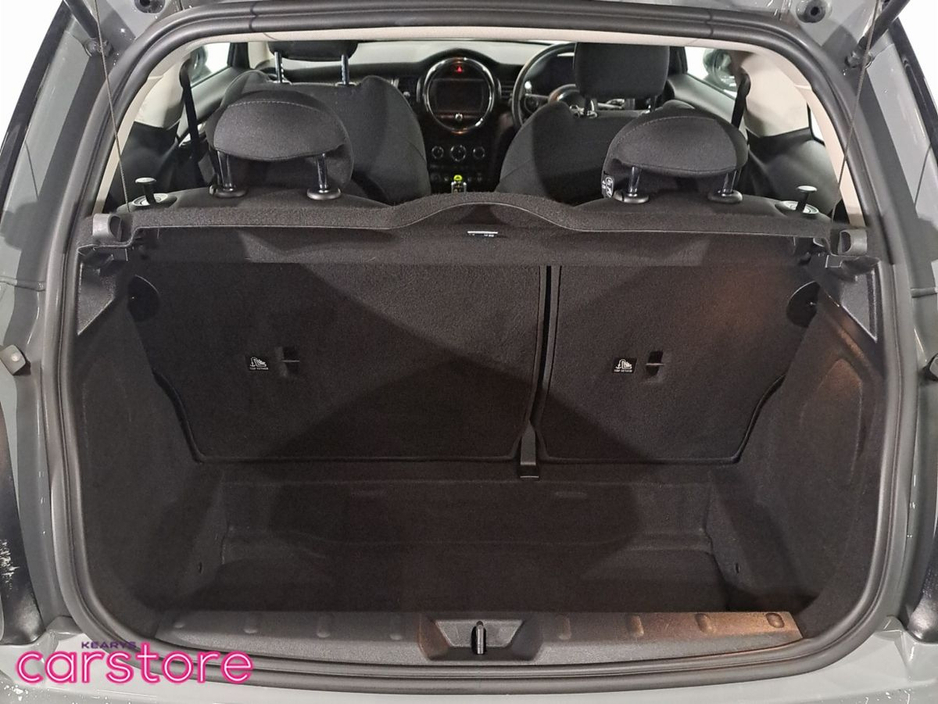 2020 MINI Hatch Cooper Classic Auto €15,880